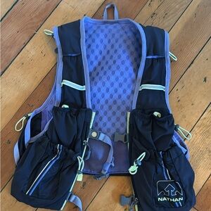 Nathan Women's Running Vest - Black and Purple
